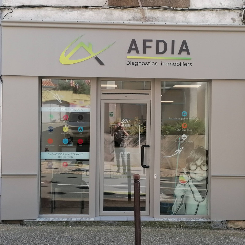 423_REFECTION_LOCAL_COMMERCIAL